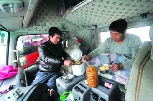 火车司机吃瓜,揭秘铁路生活趣闻