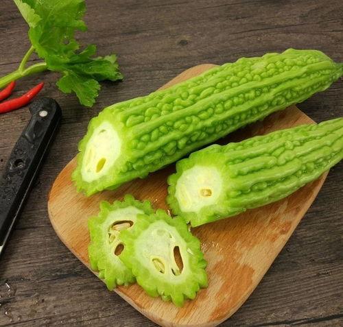 短剧摆烂吃瓜,短剧中的生活百态