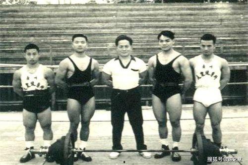 举重人吃瓜,揭秘举重人吃瓜背后的故事