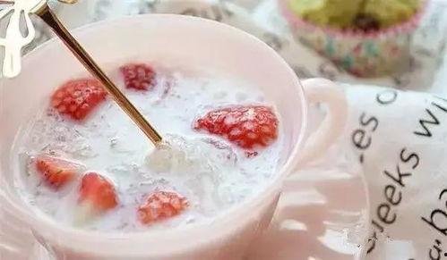 吃燕窝可以吃哈密瓜吗,健康搭配的美食探索